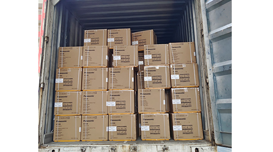 滿滿的貨物！國(guó)內(nèi)知名品牌客戶全自動(dòng)滾筒洗衣機(jī)裝柜發(fā)貨